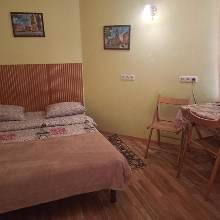 Смарт-Економ,10 Хв До Ж/Д Вокзалу Appartement Lviv Buitenkant foto
