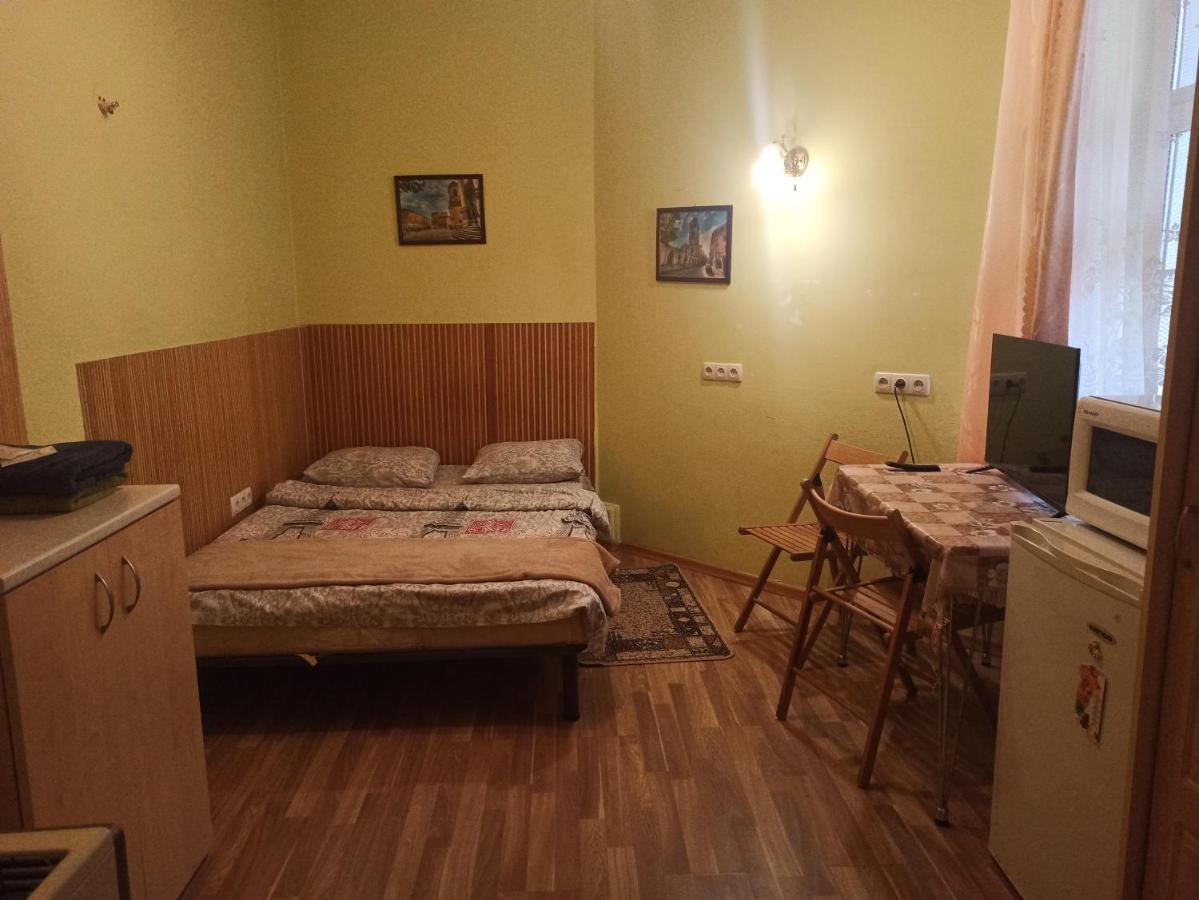 Смарт-Економ,10 Хв До Ж/Д Вокзалу Appartement Lviv Buitenkant foto