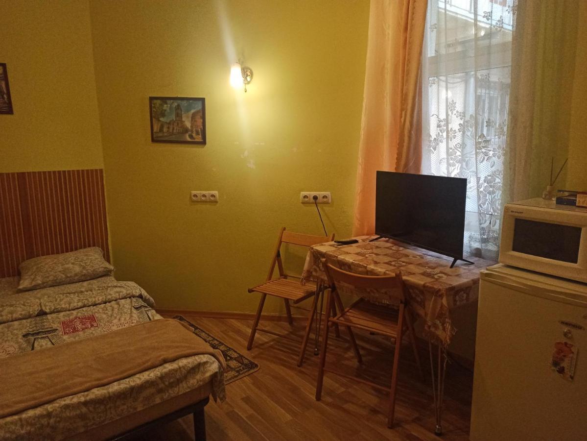 Смарт-Економ,10 Хв До Ж/Д Вокзалу Appartement Lviv Buitenkant foto