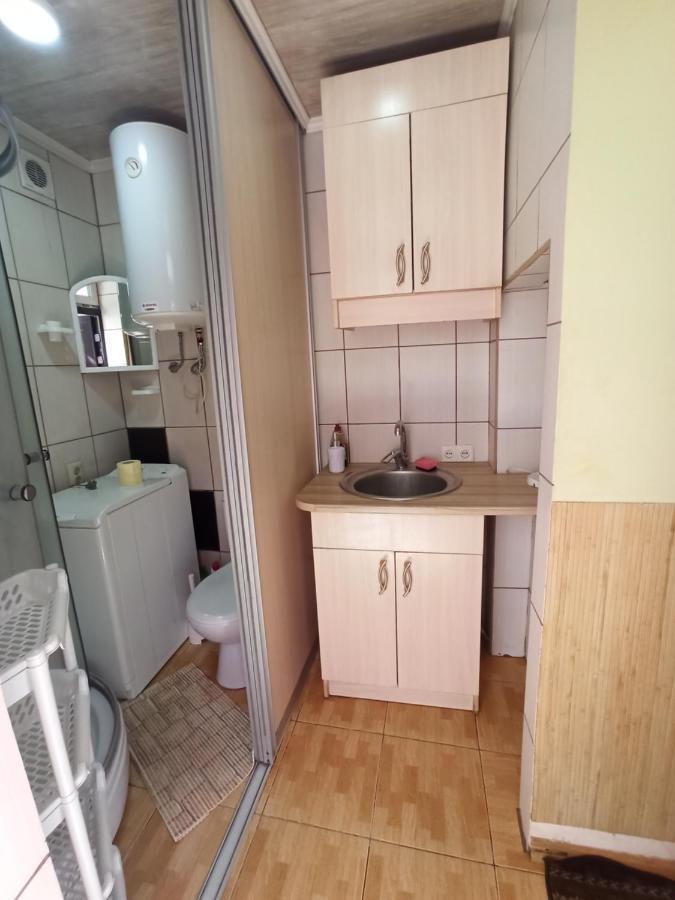 Смарт-Економ,10 Хв До Ж/Д Вокзалу Appartement Lviv Buitenkant foto