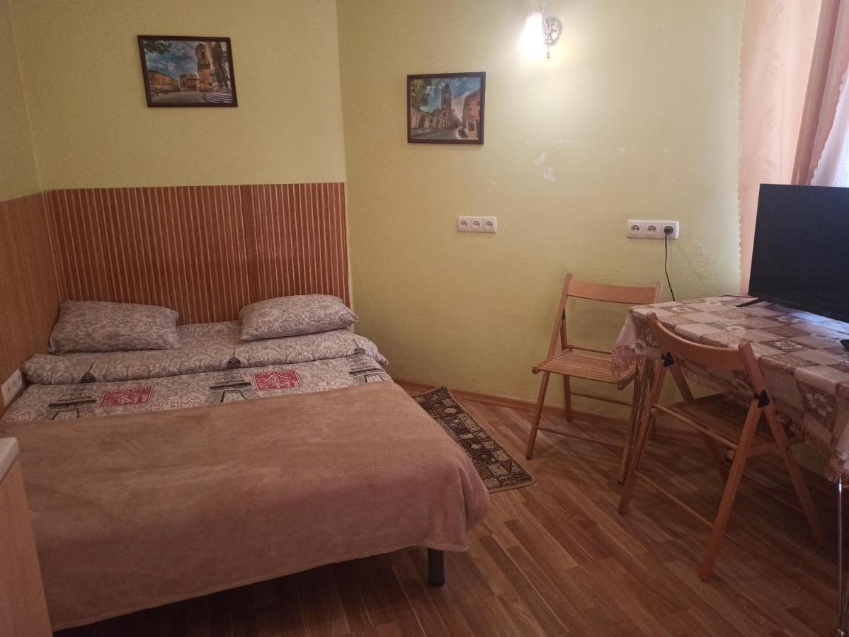 Смарт-Економ,10 Хв До Ж/Д Вокзалу Appartement Lviv Buitenkant foto