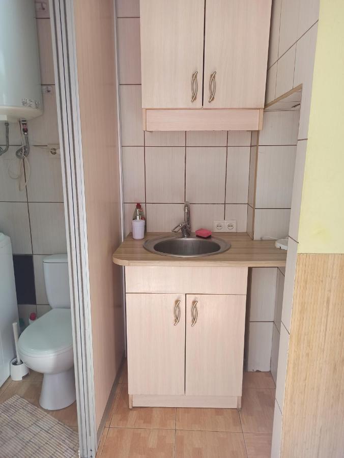 Смарт-Економ,10 Хв До Ж/Д Вокзалу Appartement Lviv Buitenkant foto